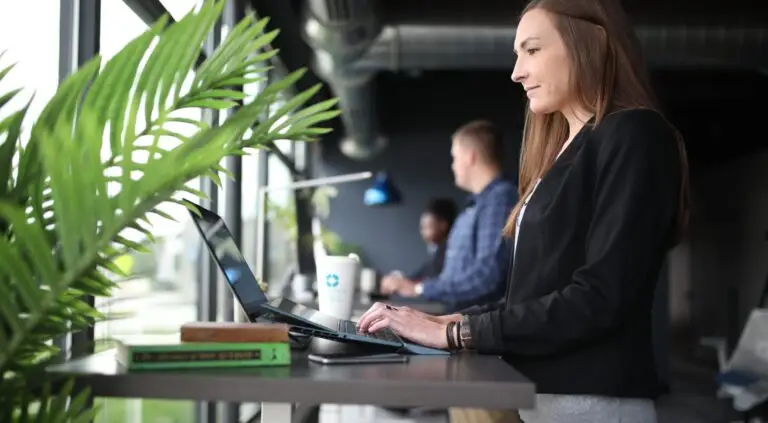 Weighing the pros and cons of a desk treadmill + my love of standing while working￼